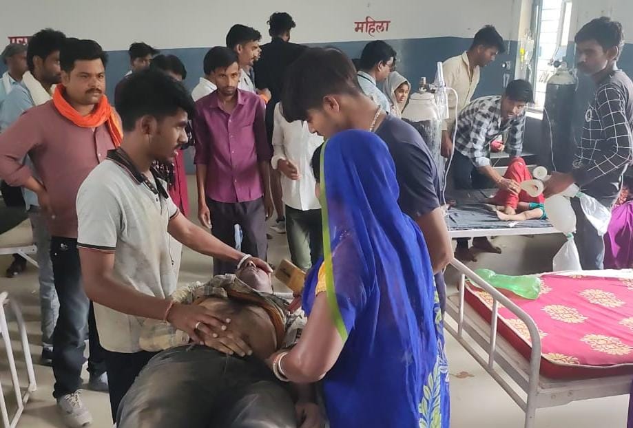 पिता ने तीन बेटियों को जहर खिलाया खुद ने भी खाया , चारों की मौत!