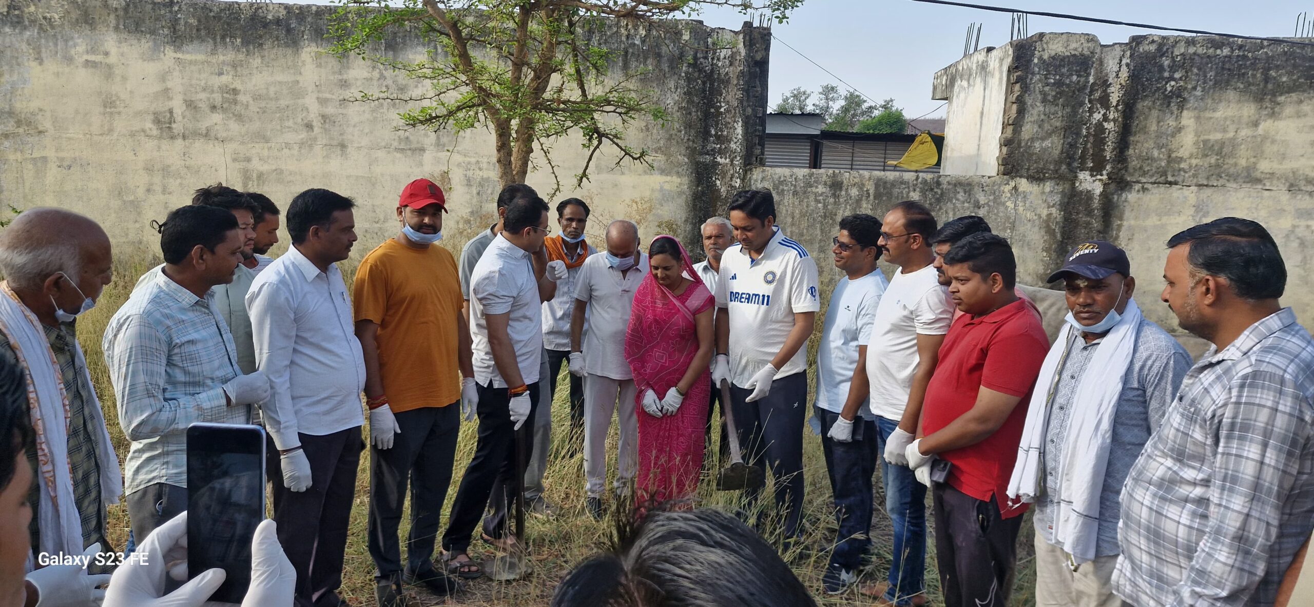 नगर वासियों के साथ मिलकर चला बंदकपुर सफाई अभियान